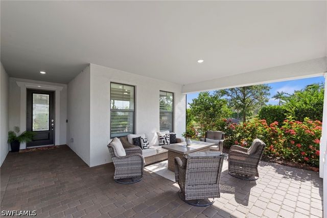 19640 Aqua View LN, Fort Myers, FL 33913