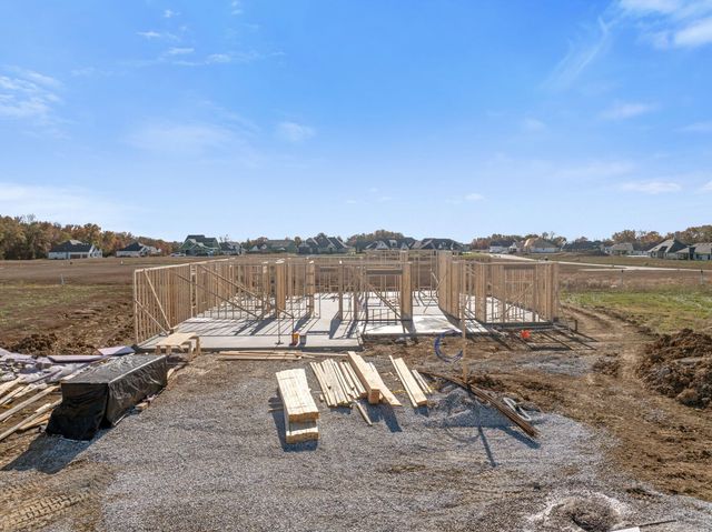 6512 PORTCRAWL DR, Columbia, MO 65201