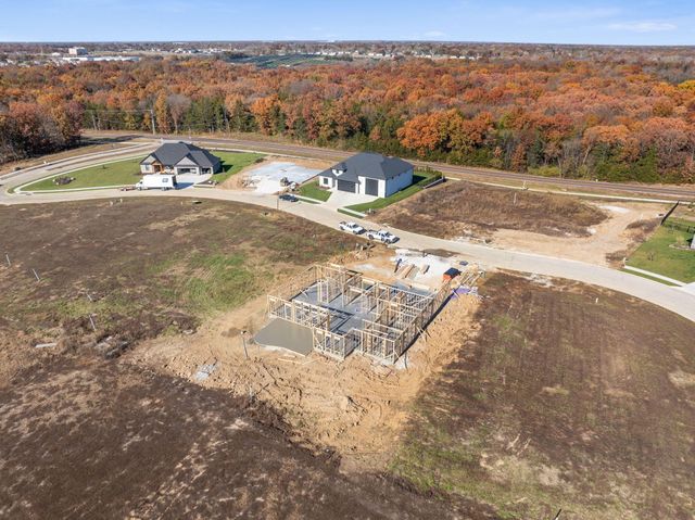 6512 PORTCRAWL DR, Columbia, MO 65201