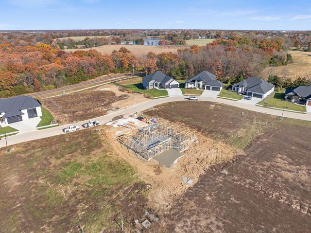 6512 PORTCRAWL DR, Columbia, MO 65201