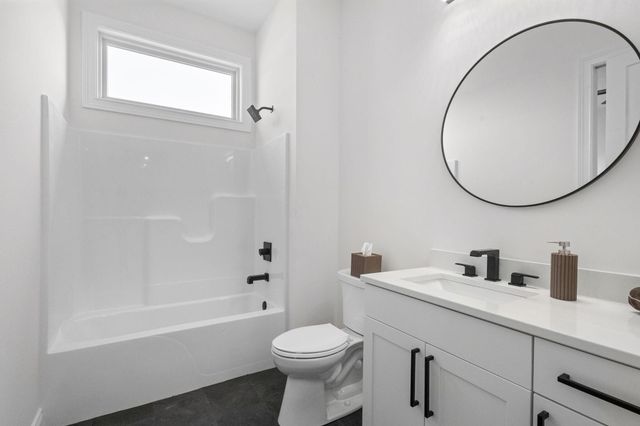 6512 PORTCRAWL DR, Columbia, MO 65201