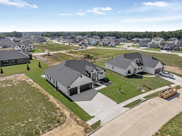 6512 PORTCRAWL DR, Columbia, MO 65201