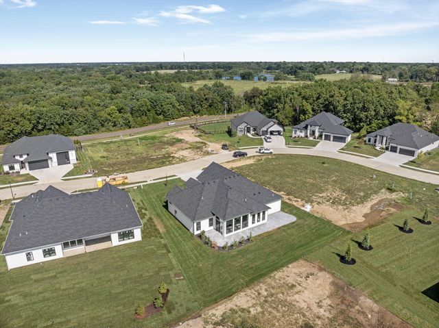 6512 PORTCRAWL DR, Columbia, MO 65201