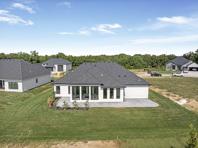 6512 PORTCRAWL DR, Columbia, MO 65201