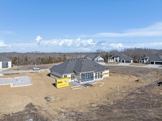 6512 PORTCRAWL DR, Columbia, MO 65201