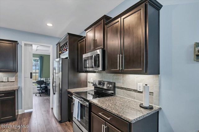 1019 Hydrangea Drive, Aberdeen, NC 28315