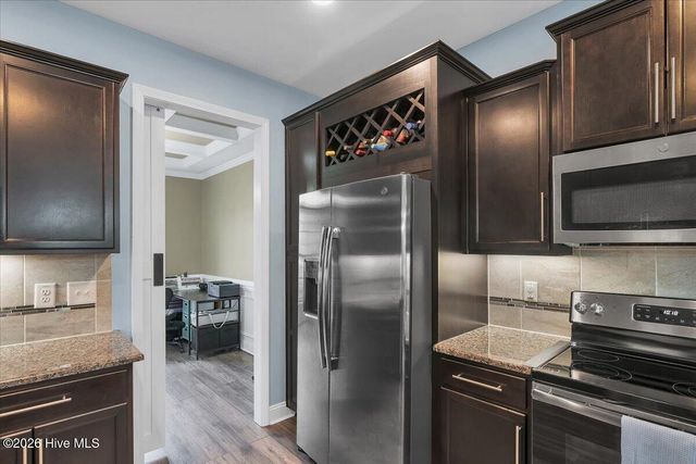 1019 Hydrangea Drive, Aberdeen, NC 28315