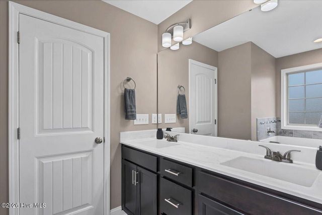 1019 Hydrangea Drive, Aberdeen, NC 28315