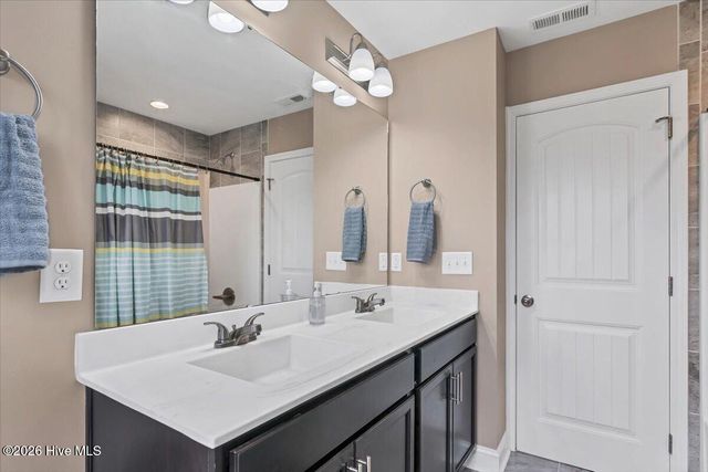 1019 Hydrangea Drive, Aberdeen, NC 28315