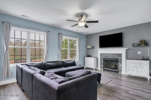 1019 Hydrangea Drive, Aberdeen, NC 28315