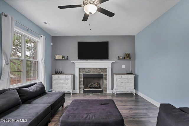 1019 Hydrangea Drive, Aberdeen, NC 28315