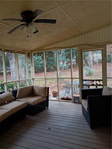 2589 King SE Circle, Conyers, GA 30013