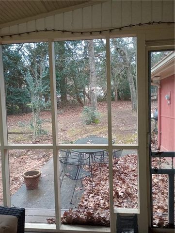 2589 King SE Circle, Conyers, GA 30013