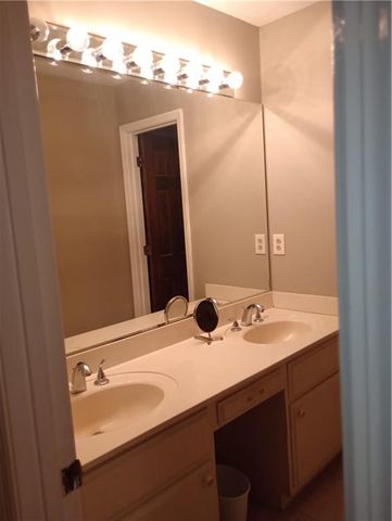 2589 King SE Circle, Conyers, GA 30013