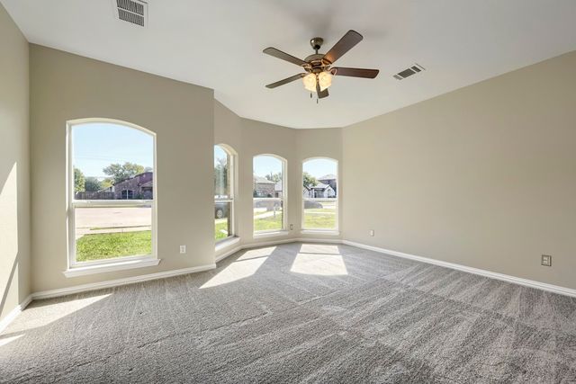 2903 Preston Trail, Grand Prairie, TX 75052