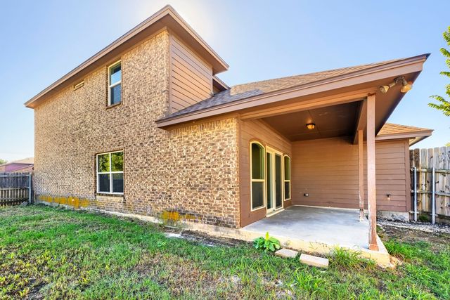 2903 Preston Trail, Grand Prairie, TX 75052