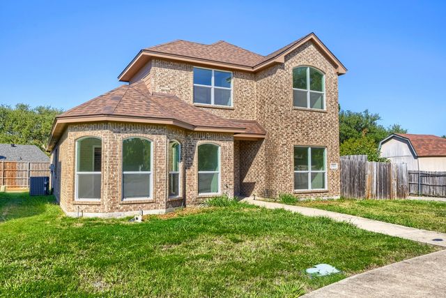 2903 Preston Trail, Grand Prairie, TX 75052