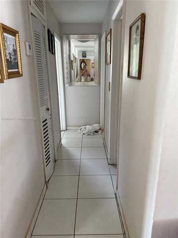 6367 Southgate Blvd, Margate, FL 33068