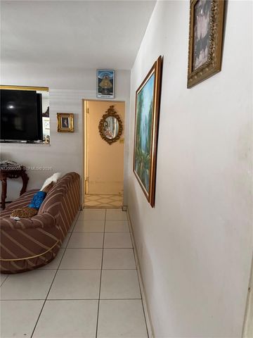 6367 Southgate Blvd, Margate, FL 33068