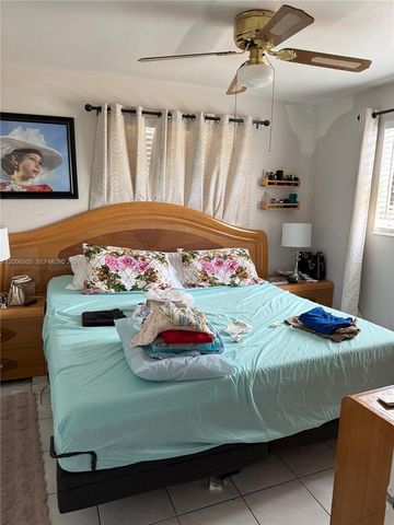 6367 Southgate Blvd, Margate, FL 33068