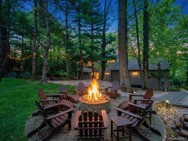 1 Audubon Gate, Miller Place, NY 11764
