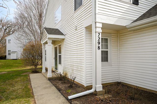 2298 Woodside Drive, Carpentersville, IL 60110