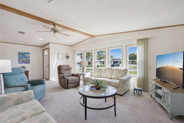 24814 PINE HILL, Leesburg, FL 34748