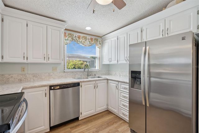 24814 PINE HILL, Leesburg, FL 34748