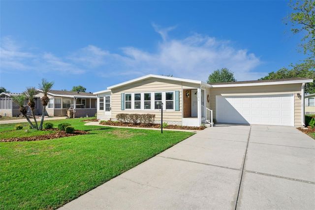 24814 PINE HILL, Leesburg, FL 34748