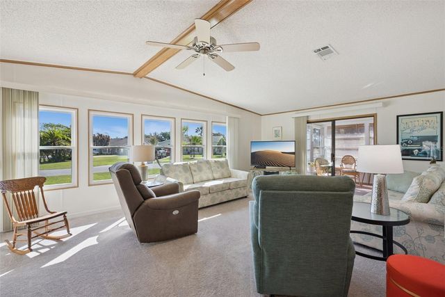 24814 PINE HILL, Leesburg, FL 34748