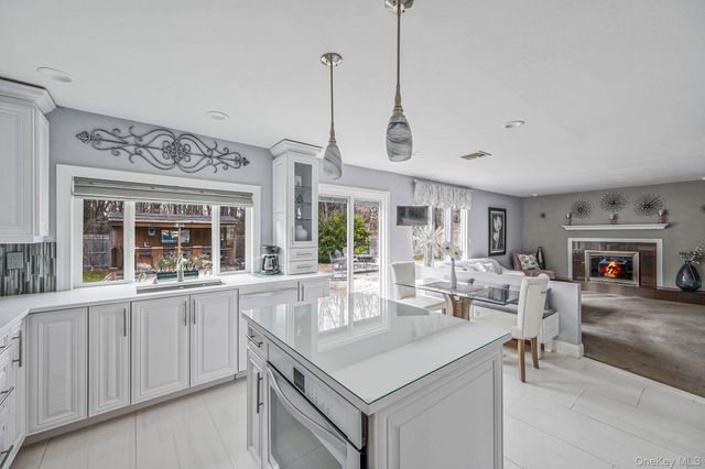 32 San Rafael Avenue, Holbrook, NY 11741