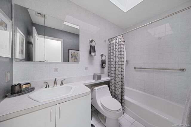 32 San Rafael Avenue, Holbrook, NY 11741