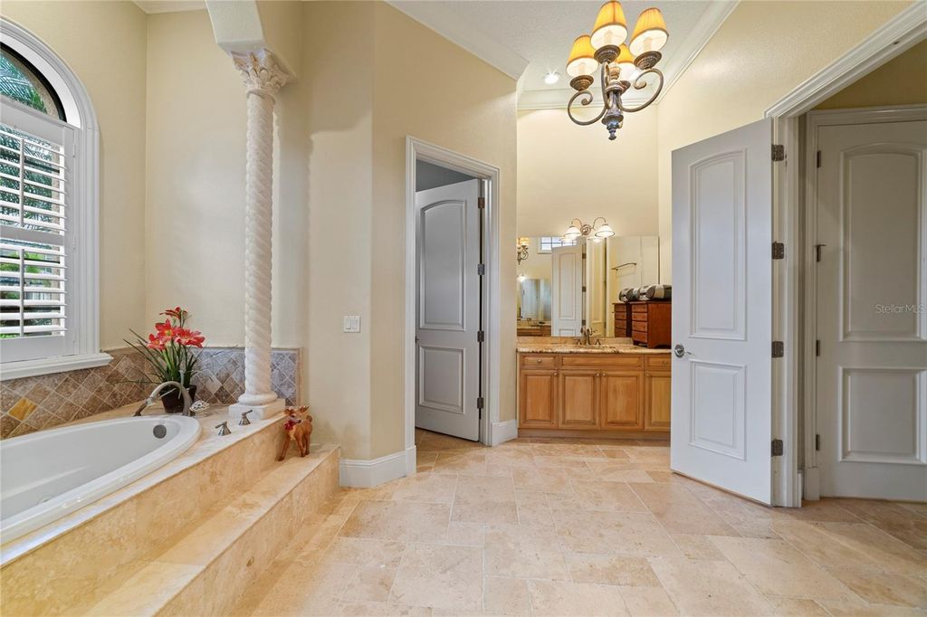 Image 13 of property listing at 9226 BAYWAY DRIVE, Orlando, FL 32819