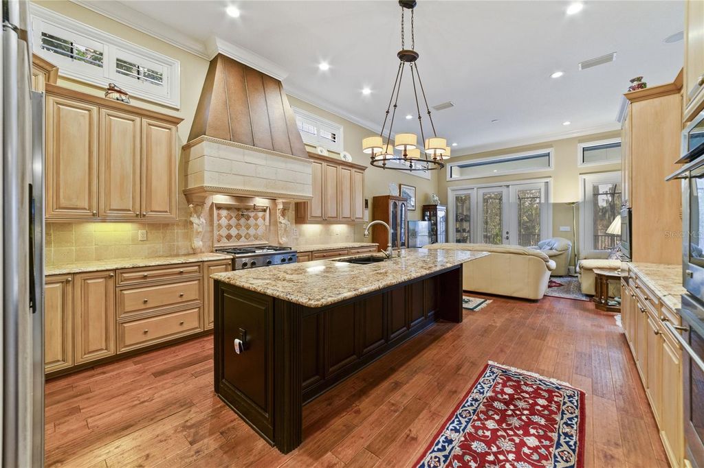Image 6 of property listing at 9226 BAYWAY DRIVE, Orlando, FL 32819