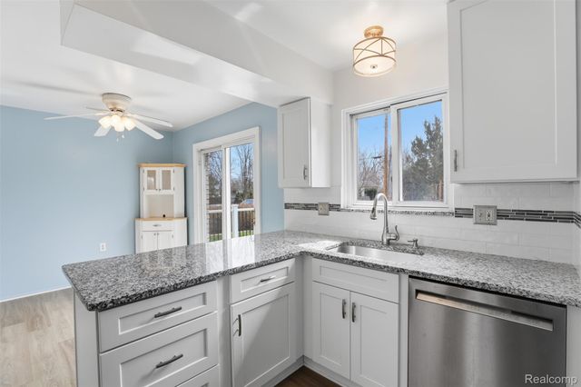 33519 Balmoral Street, Westland, MI 48185