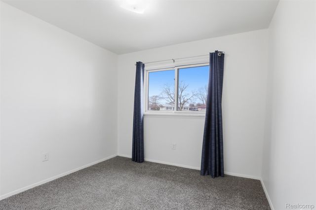 33519 Balmoral Street, Westland, MI 48185