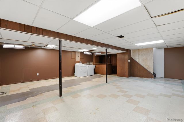 33519 Balmoral Street, Westland, MI 48185