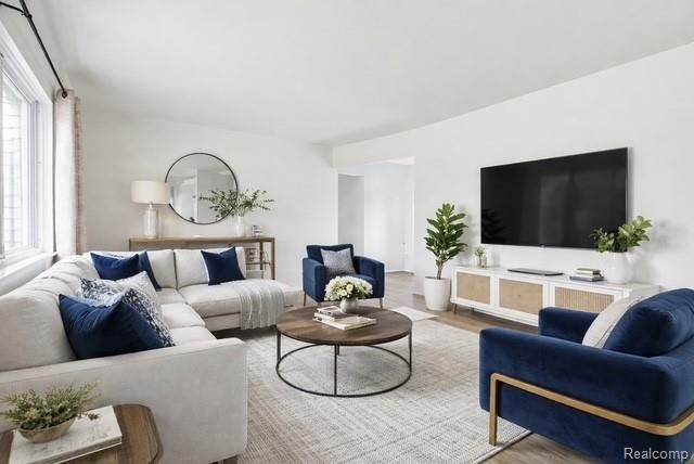 33519 Balmoral Street, Westland, MI 48185