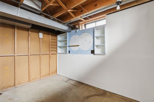 33519 Balmoral Street, Westland, MI 48185