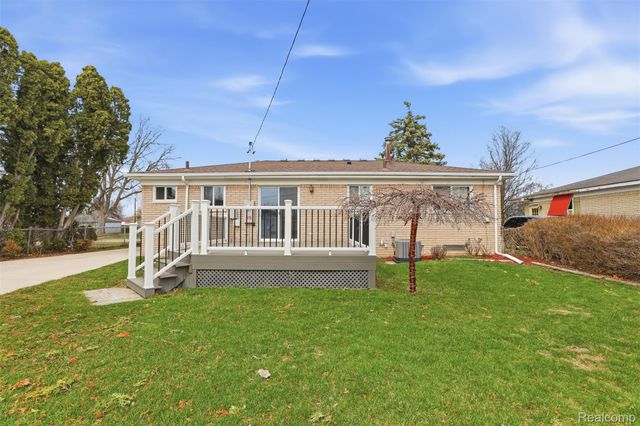 33519 Balmoral Street, Westland, MI 48185