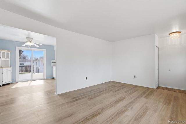 33519 Balmoral Street, Westland, MI 48185