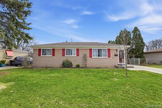 33519 Balmoral Street, Westland, MI 48185