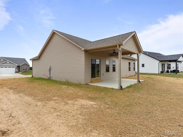 922 Seneca Drive, Waterloo, IL 62298