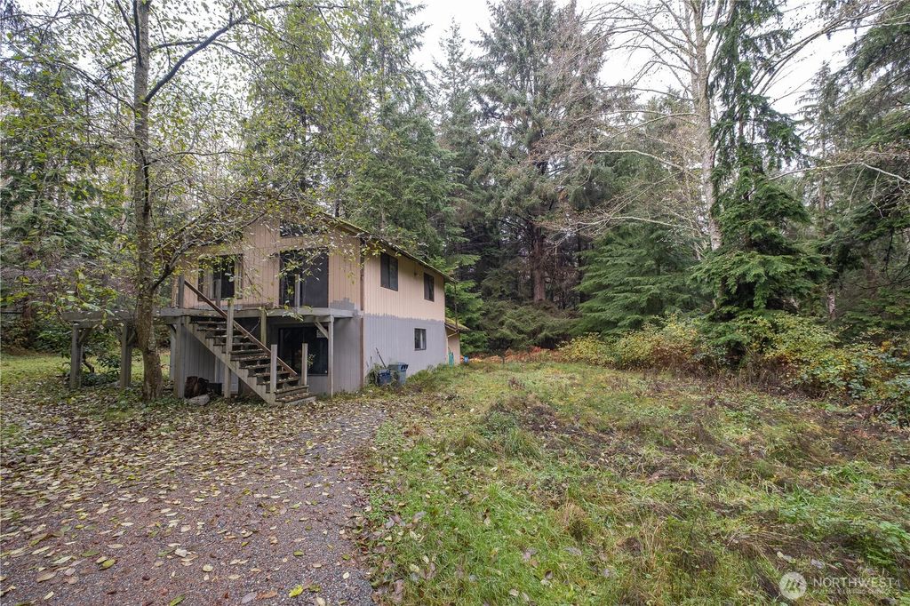 2682 Busby Road, Oak Harbor, WA 98277