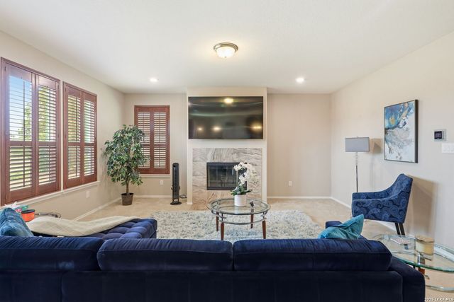 7910 EMMELINE DR, Boerne, TX 78015