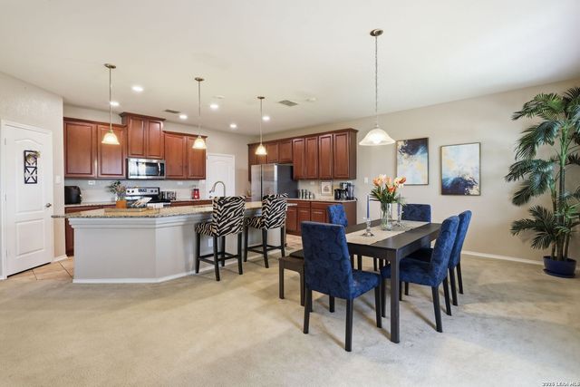 7910 EMMELINE DR, Boerne, TX 78015