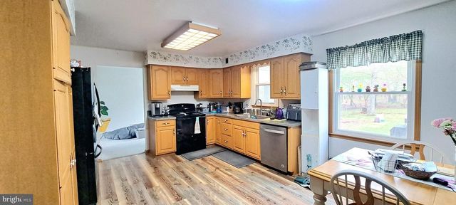 246 MAIN AVE, Milmay, NJ 08340