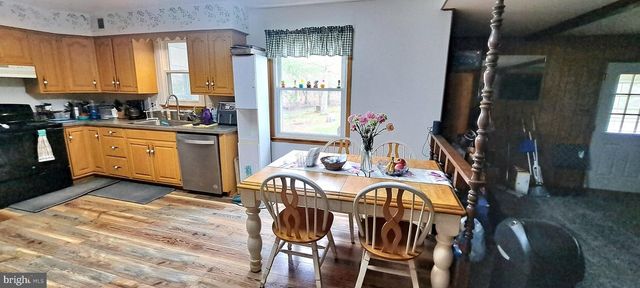 246 MAIN AVE, Milmay, NJ 08340