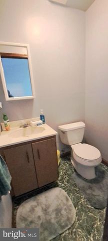 246 MAIN AVE, Milmay, NJ 08340