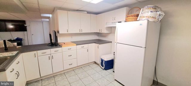 246 MAIN AVE, Milmay, NJ 08340